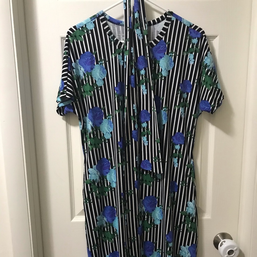 BNWOT Lularoe medium Marley dress
